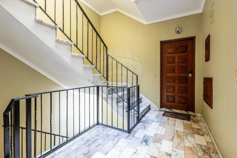 Apartamento T2 para Venda em Alpiarça Foto 31