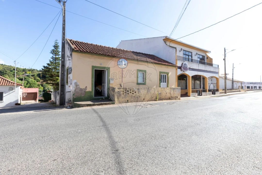 Moradia T2 para Venda em Vimeiro Foto 12