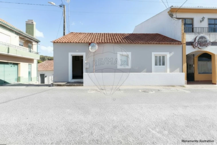 Moradia T2 para Venda em Vimeiro Foto 1