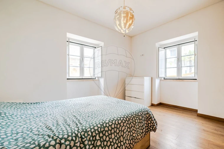 Apartamento T2 para Venda em Ramada e Caneças Foto 14