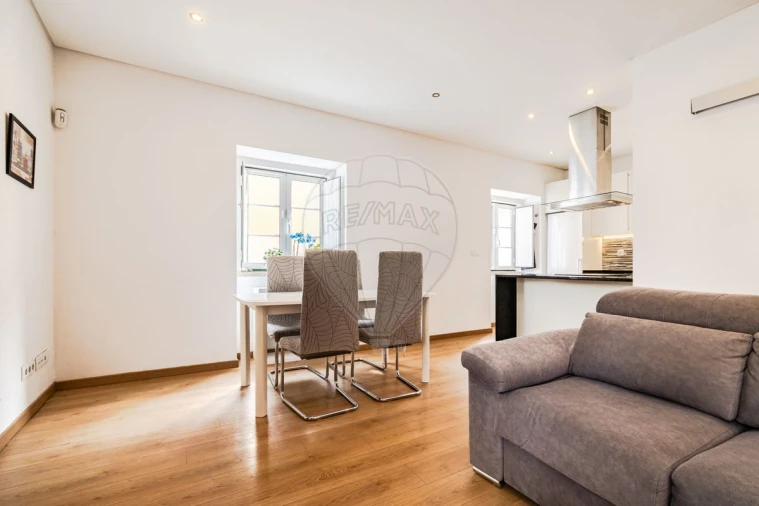 Apartamento T2 para Venda em Ramada e Caneças Foto 3