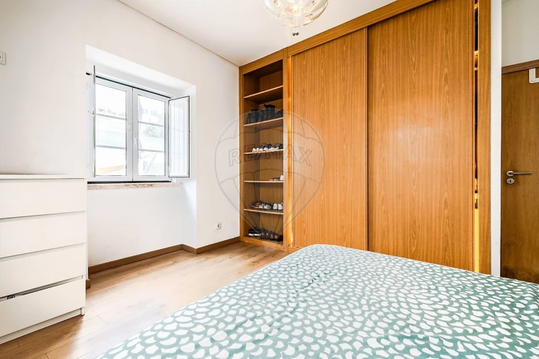 Apartamento T2 para Venda em Ramada e Caneças Foto 13