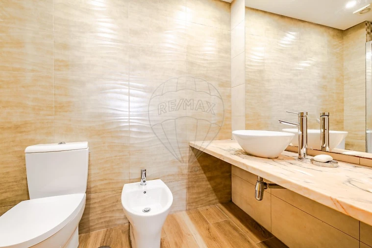 Apartamento T2 para Venda em Ramada e Caneças Foto 19