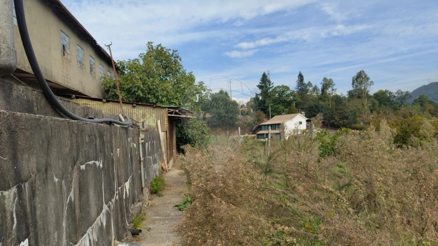 Armazém para Venda em Macieira de Cambra Foto 21