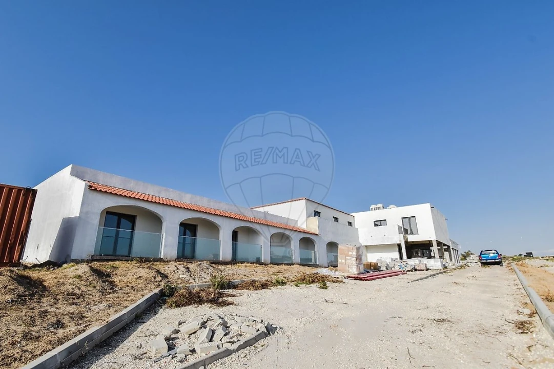 Negócio para Venda em Lourinhã e Atalaia Foto 1