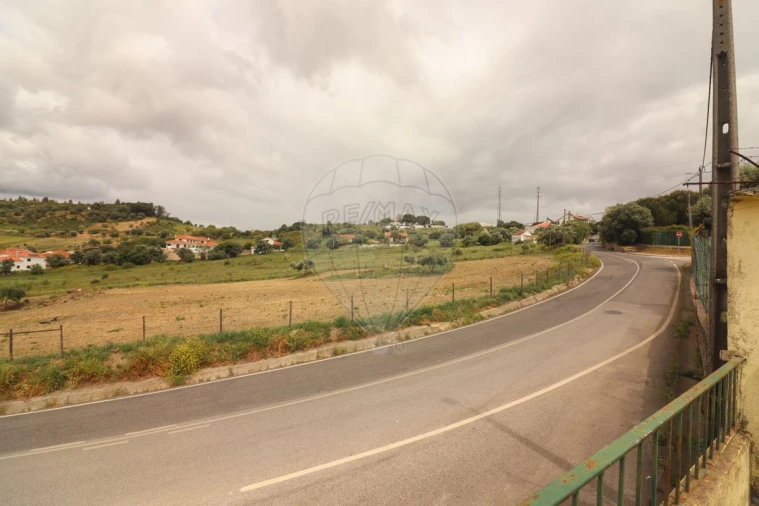 Moradia T2 para Venda em Castanheira do Ribatejo e Cachoeiras Foto 27