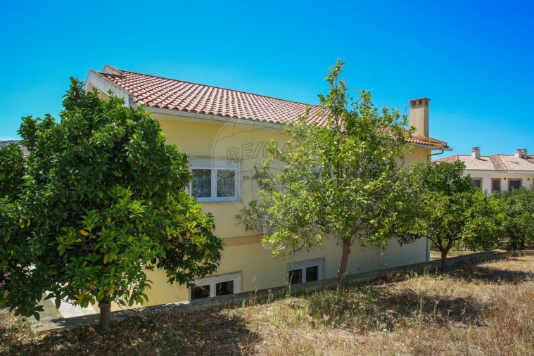 Moradia T3 para Venda em Arruda dos Vinhos Foto 6