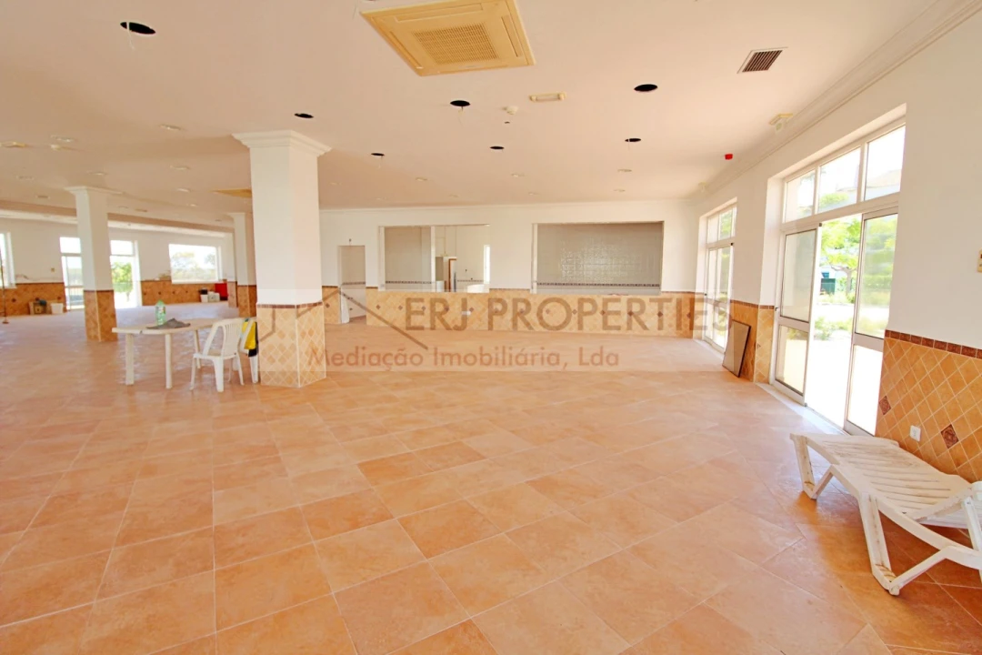 Negócio para Venda em Altura Foto 6