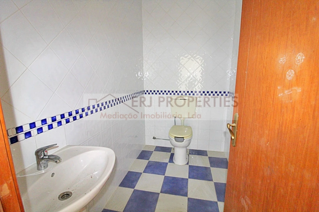 Negócio para Venda em Altura Foto 12