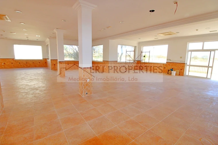 Negócio para Venda em Altura Foto 8