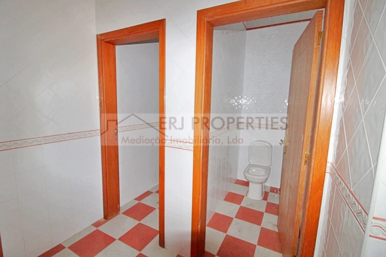 Negócio para Venda em Altura Foto 14