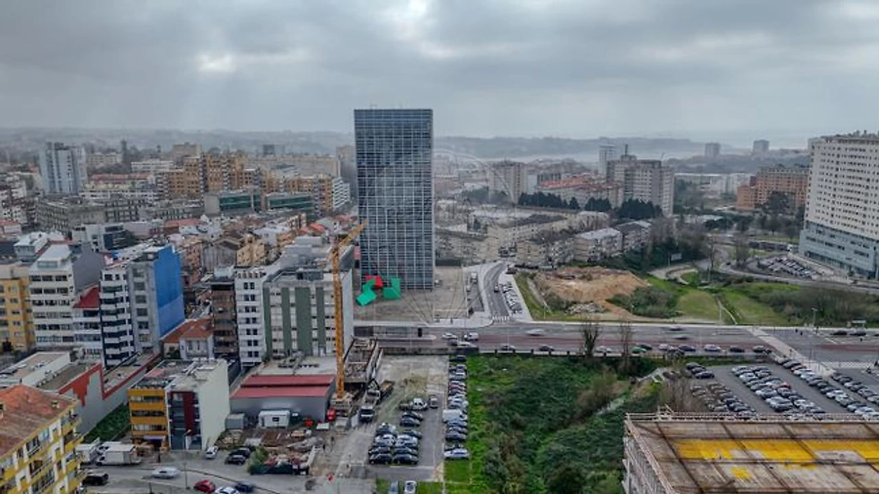 Apartamento T2 para Venda em Lordelo do Ouro e Massarelos Foto 4