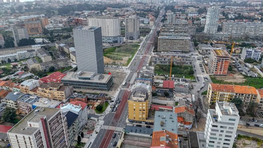 Apartamento T2 para Venda em Lordelo do Ouro e Massarelos Foto 6