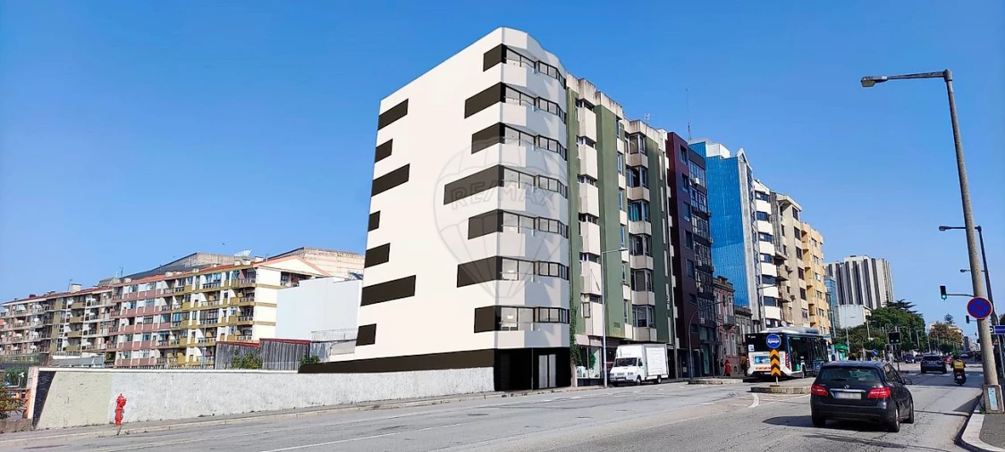 Apartamento T2 para Venda em Lordelo do Ouro e Massarelos Foto 20