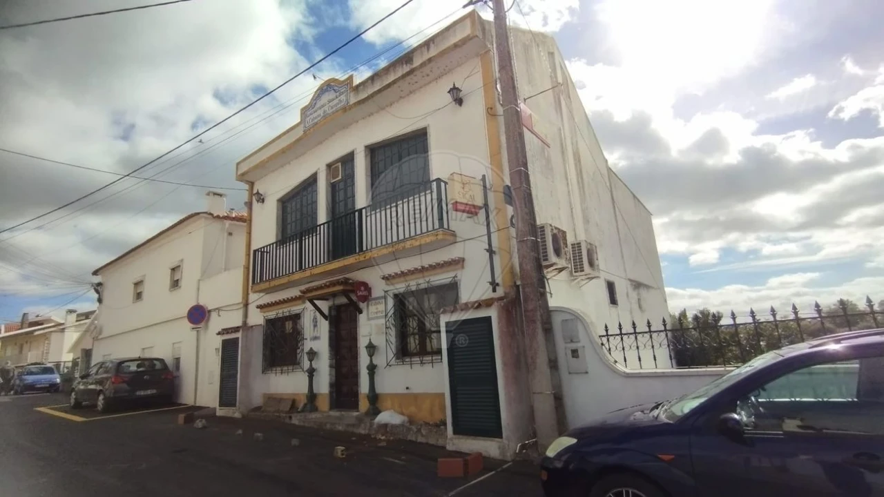 Loja para Venda em Vila Nova da Rainha Foto 1