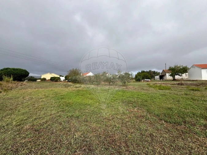 Terreno para Venda em Alcoentre Foto 6