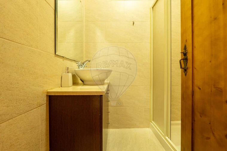 Moradia T4 para Venda em Outeiro da Cortiçada e Arruda dos Pisões Foto 13