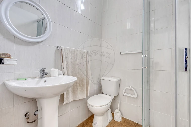 Prédio para Venda em Mafamude e Vilar do Paraíso Foto 30