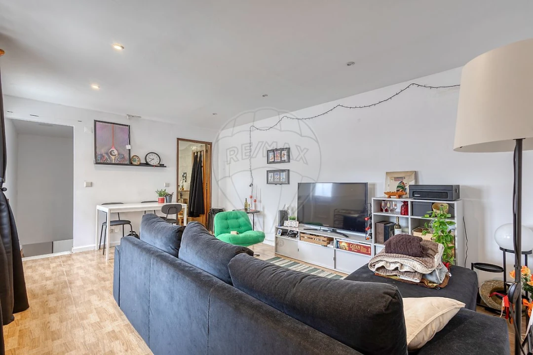 Prédio para Venda em Mafamude e Vilar do Paraíso Foto 26