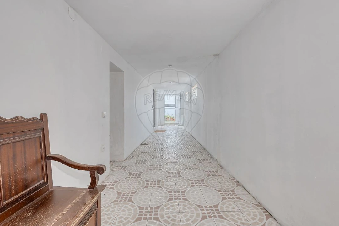 Prédio para Venda em Mafamude e Vilar do Paraíso Foto 15