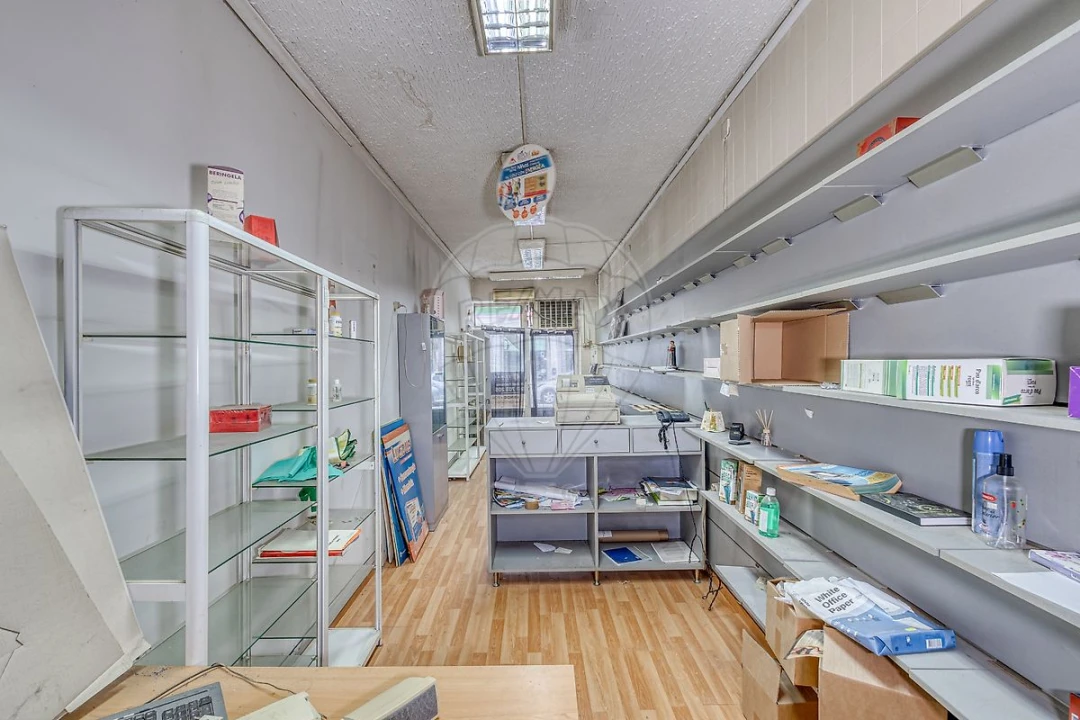 Prédio para Venda em Mafamude e Vilar do Paraíso Foto 18