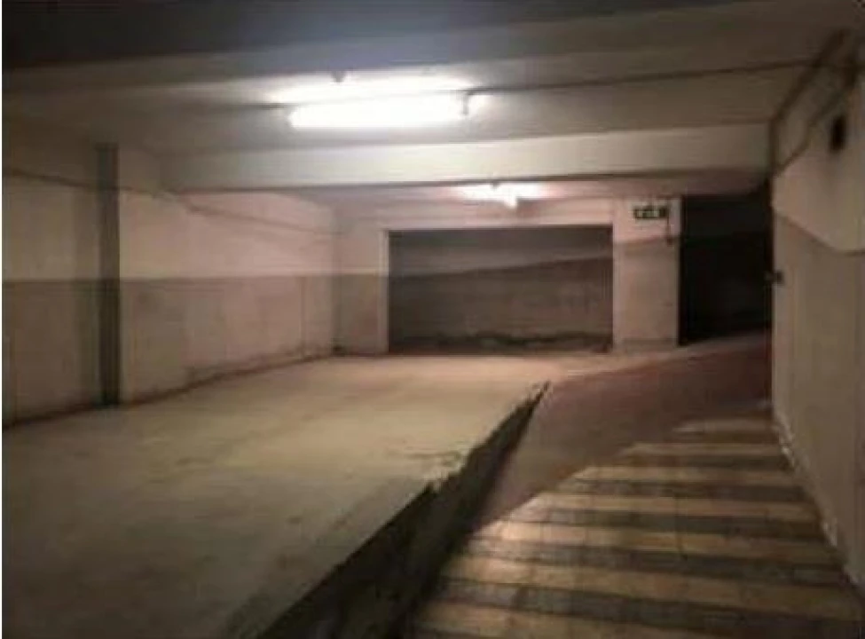 Armazém para Venda em São Domingos de Benfica Foto 6