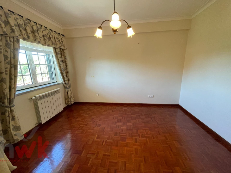 Moradia T5 para Venda em Travanca de Lagos Foto 12