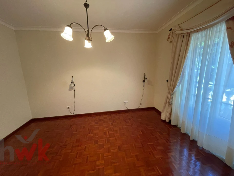 Moradia T5 para Venda em Travanca de Lagos Foto 17