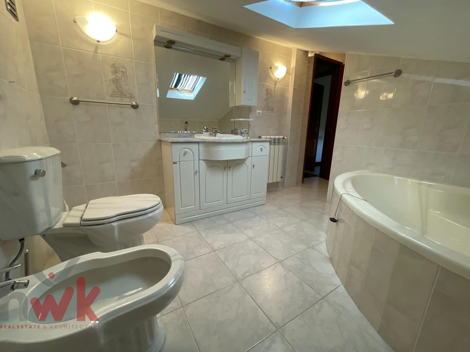 Moradia T5 para Venda em Travanca de Lagos Foto 24