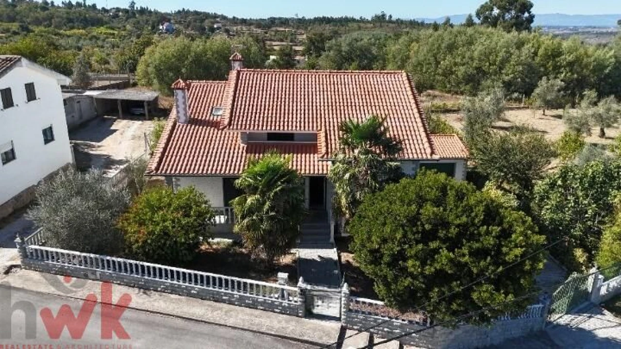 Moradia T5 para Venda em Travanca de Lagos Foto 3