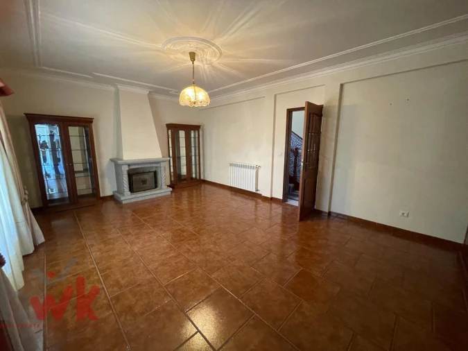 Moradia T5 para Venda em Travanca de Lagos Foto 9