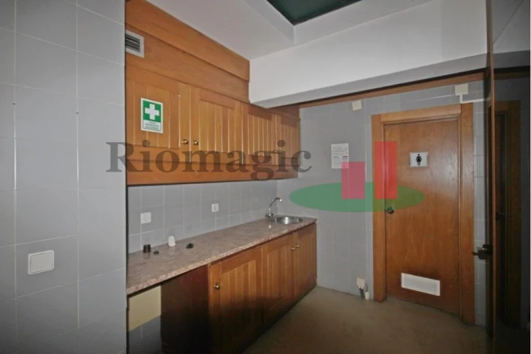 Loja para Venda em Marvila, Ribeira Santarém, São Salvador, São Nicolau Foto 9