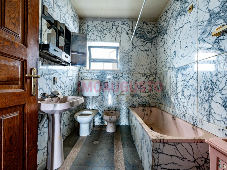 Armazém para Venda em Guarda Foto 25