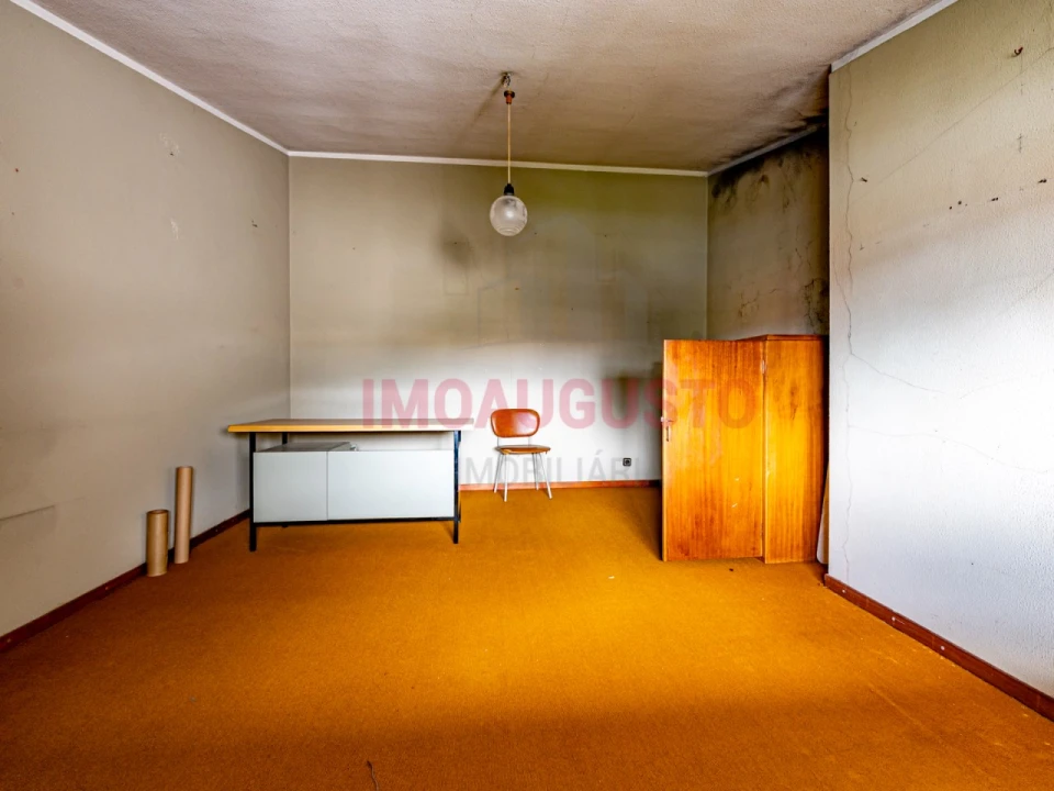 Armazém para Venda em Guarda Foto 26