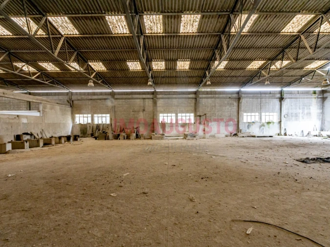 Armazém para Venda em Guarda Foto 7