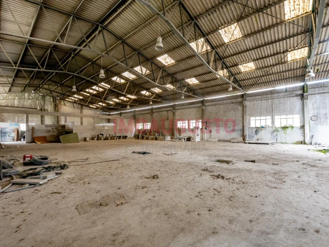 Armazém para Venda em Guarda Foto 8