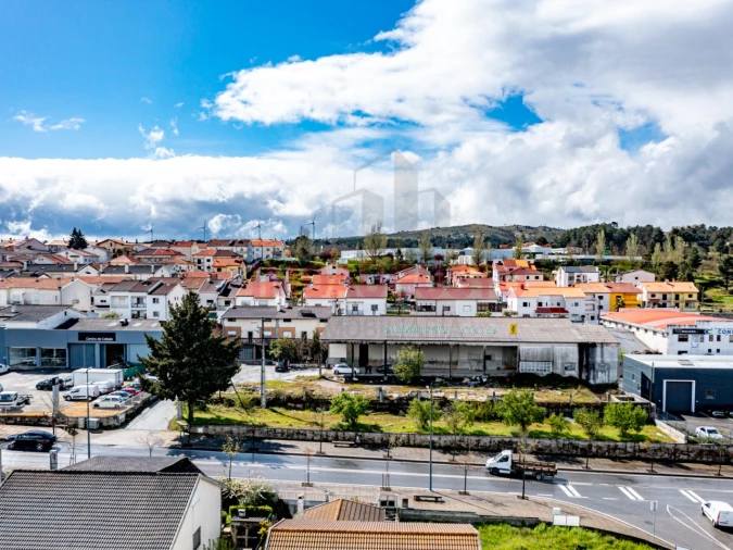 Armazém para Venda em Guarda Foto 2