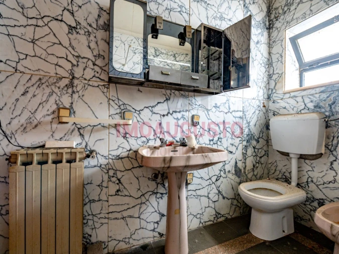 Armazém para Venda em Guarda Foto 24