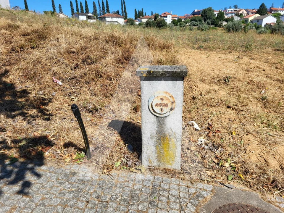 Terreno para Venda em Insua Foto 6