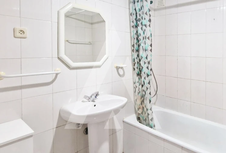 Apartamento T2 para Venda em Santo Antonio dos Olivais Foto 4