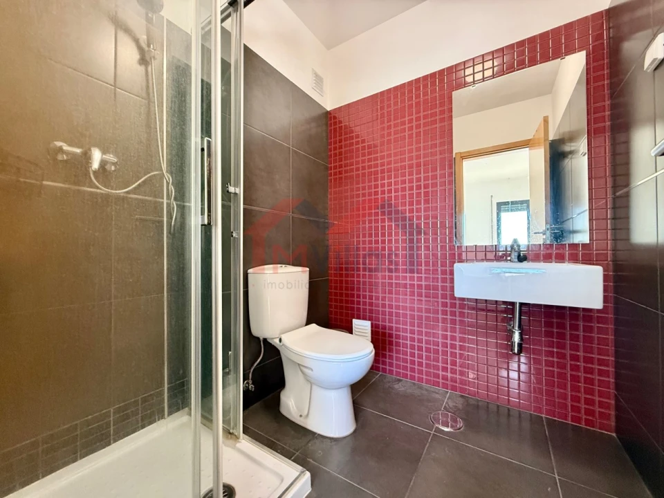 Apartamento T3 para Venda em Olhão Foto 19