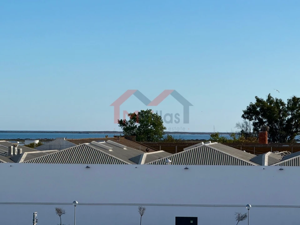 Apartamento T3 para Venda em Olhão Foto 34