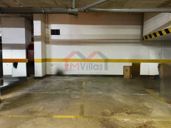 Apartamento T3 para Venda em Olhão Foto 33