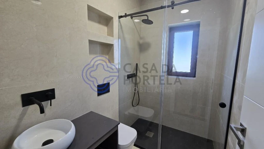 Moradia T1 para Venda em Campanhã Foto 9