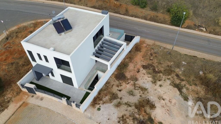 Moradia T3 para Venda em Mexilhoeira Grande Foto 9