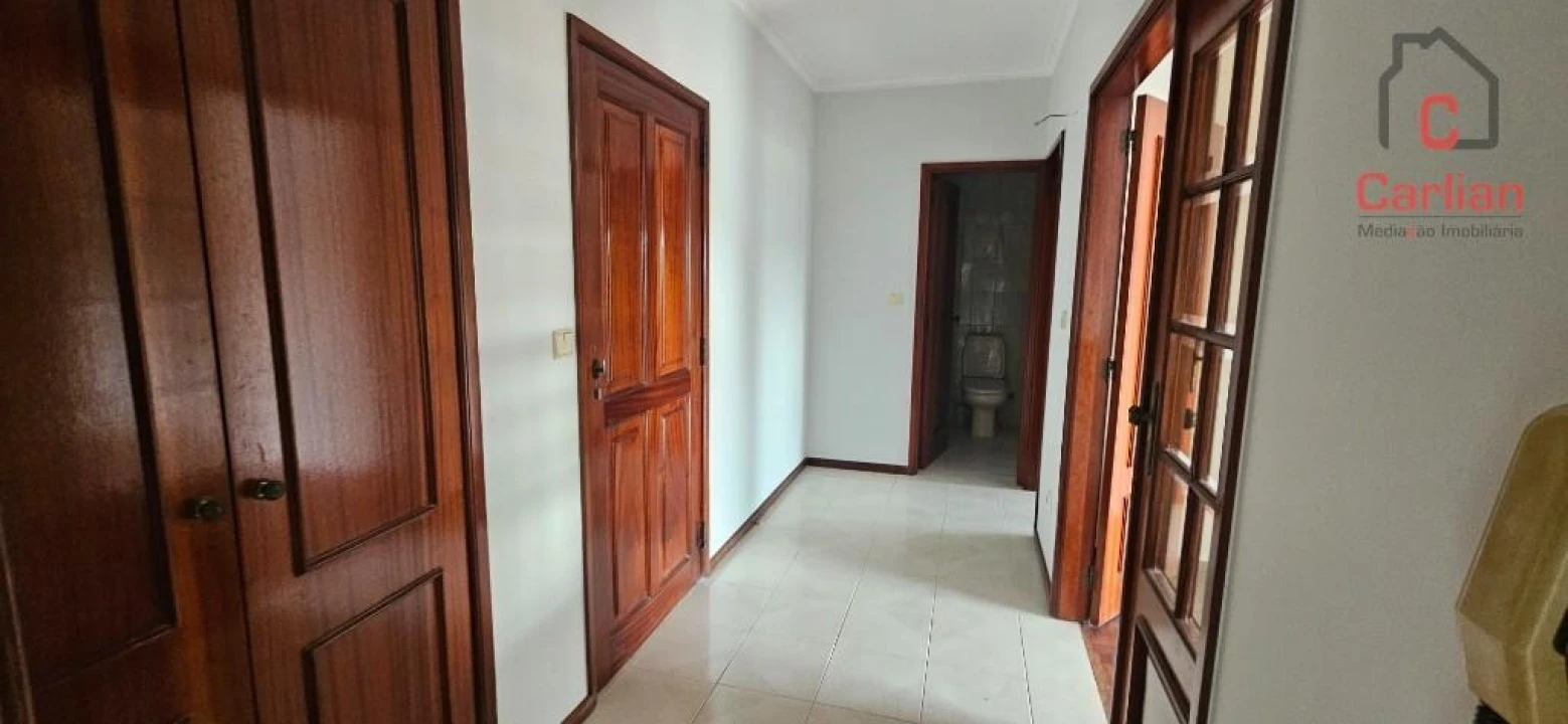 Apartamento T1 para Arrendamento em Gulpilhares e Valadares Foto 8