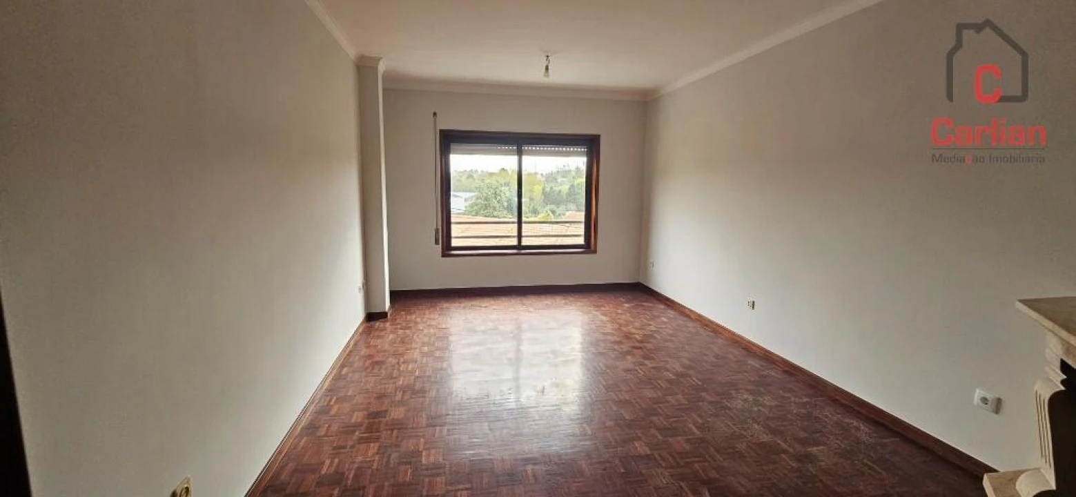 Apartamento T1 para Arrendamento em Gulpilhares e Valadares Foto 4