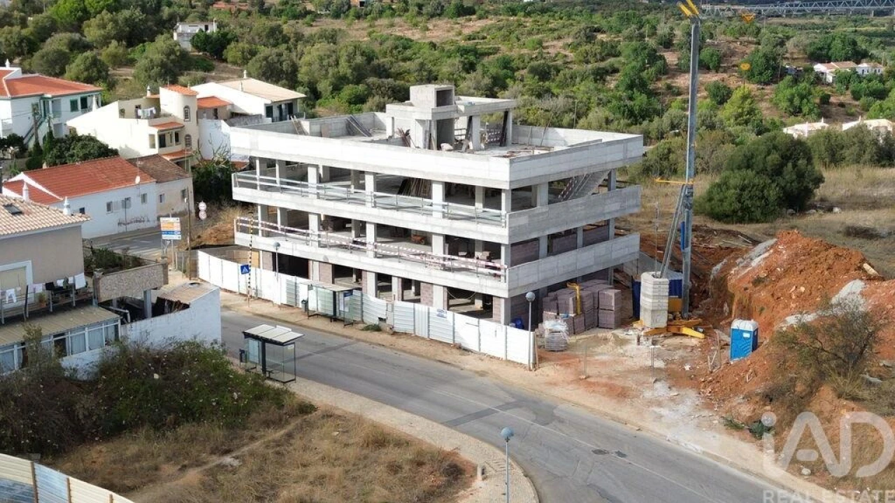 Apartamento T3 para Venda em Mexilhoeira Grande Foto 10