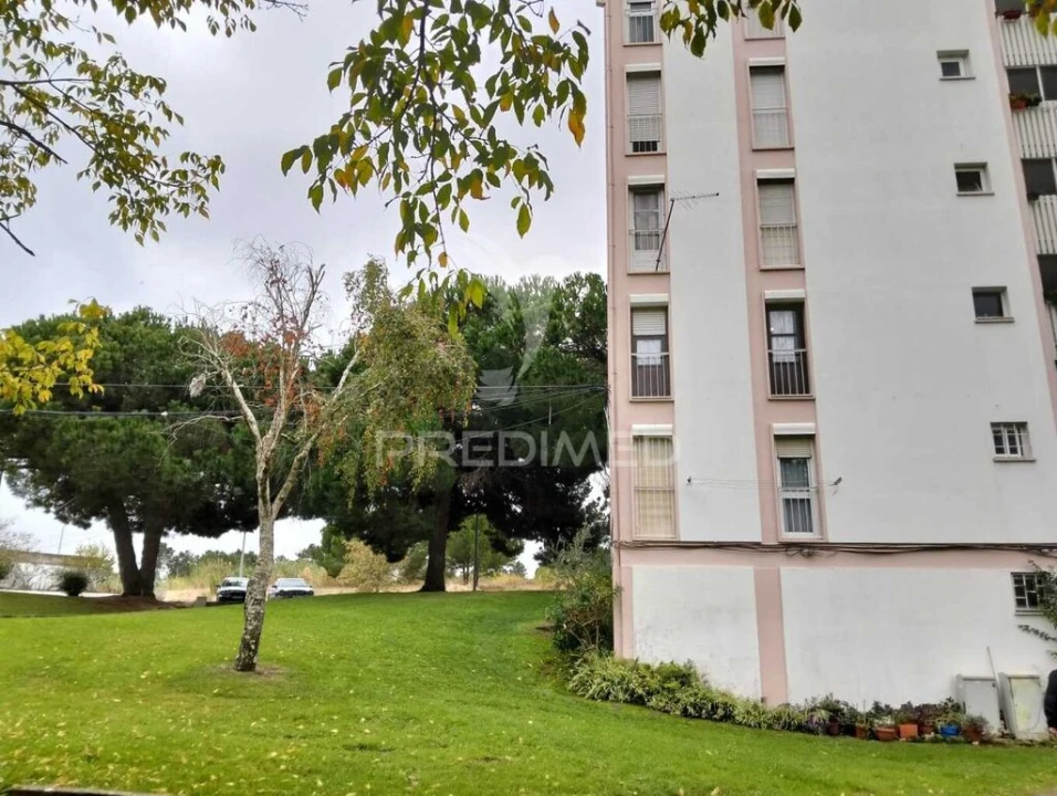 Apartamento T2 para Venda em Baixa da Banheira e Vale da Amoreira Foto 2