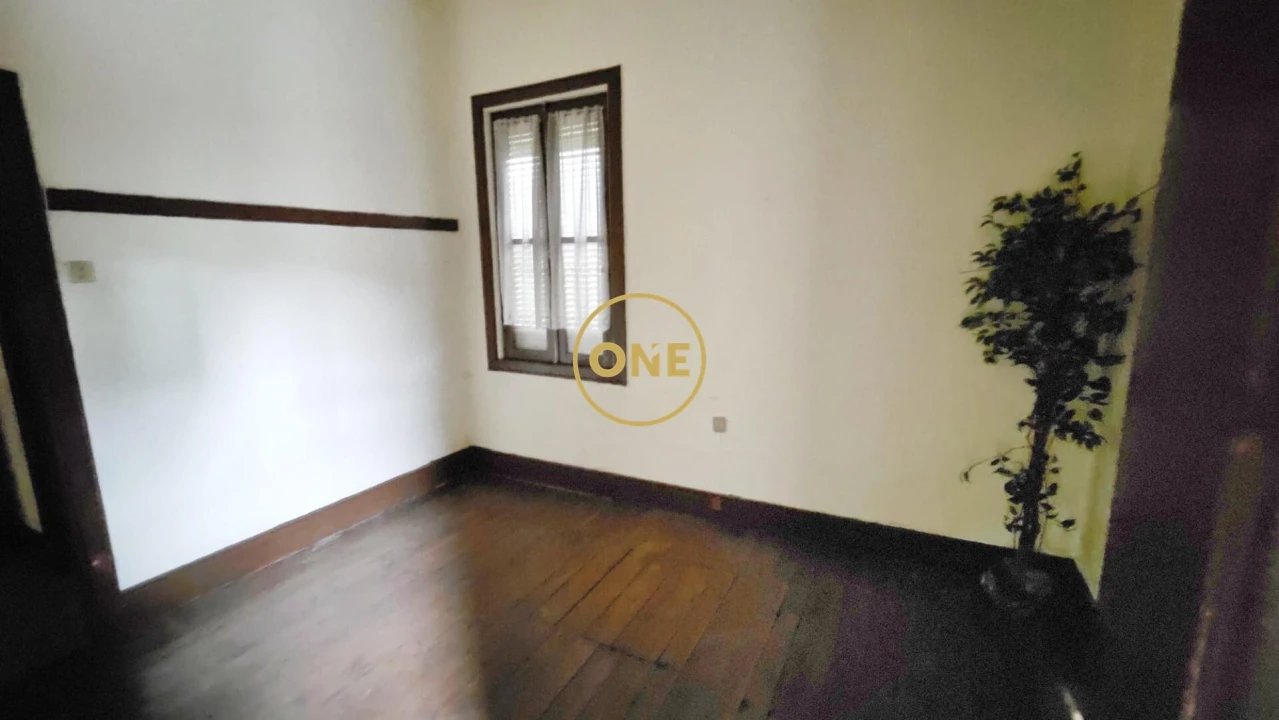 Moradia T2 para Venda em Bougado (São Martinho e Santiago) Foto 7